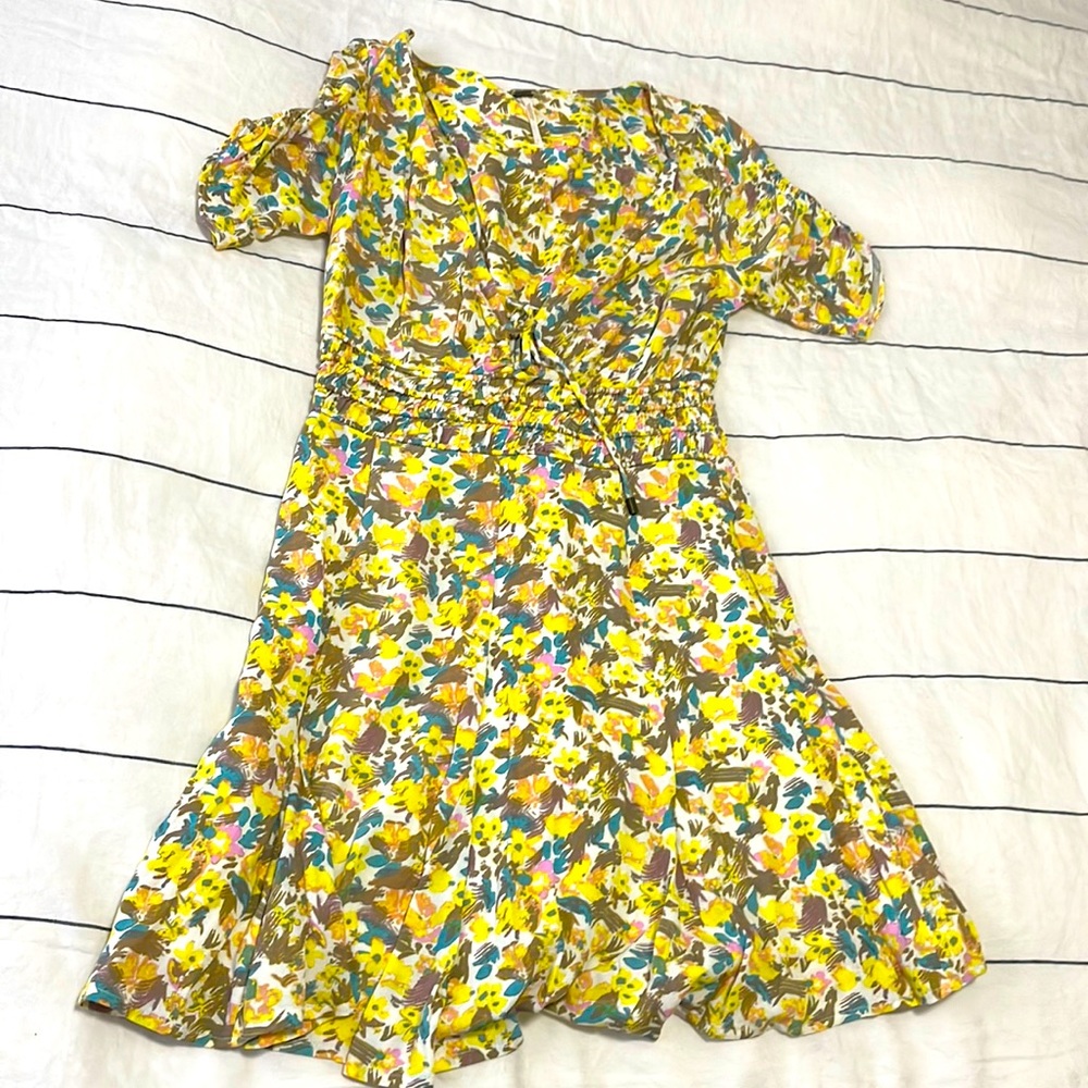 Sweet floral 💐 free people dress.